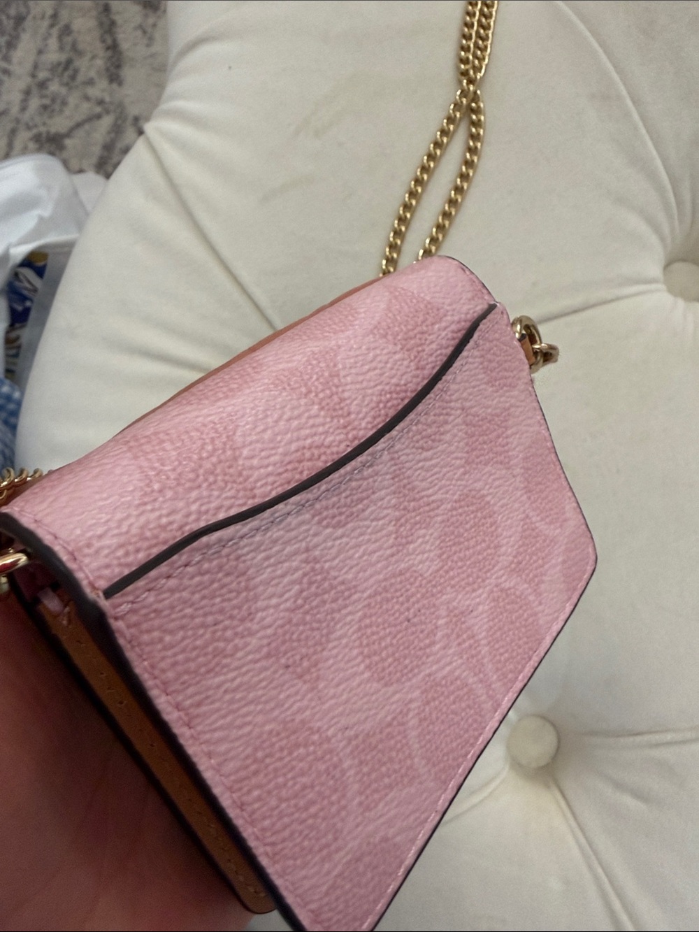 COACH Mini Wallet On A Chain
In Signature Canvas With Charms - Picture 16 of 17
